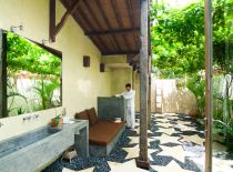 Villa Shalimar Cantik, Bathroom